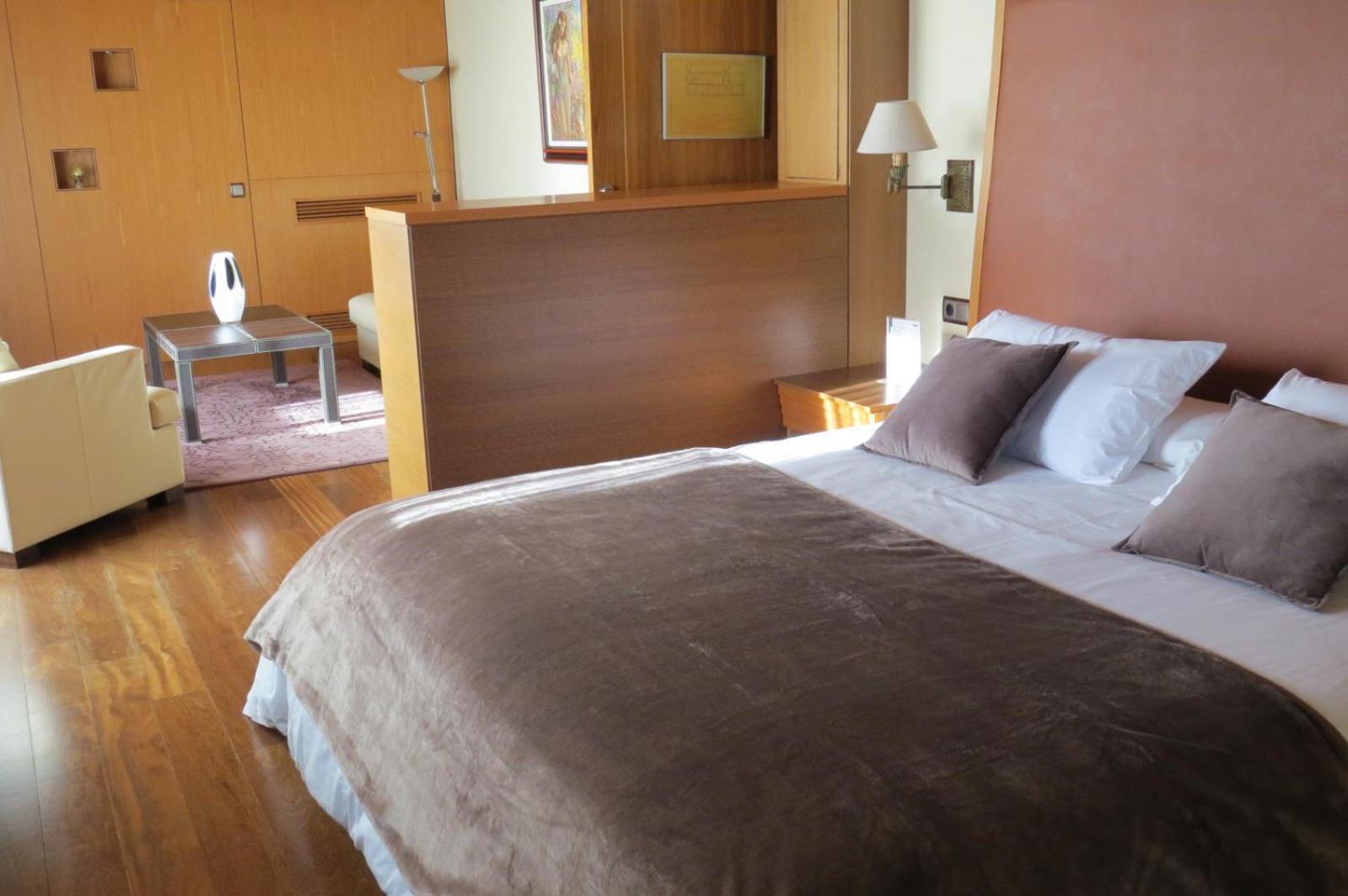 Hotel Rios Сан Адриан Экстерьер фото