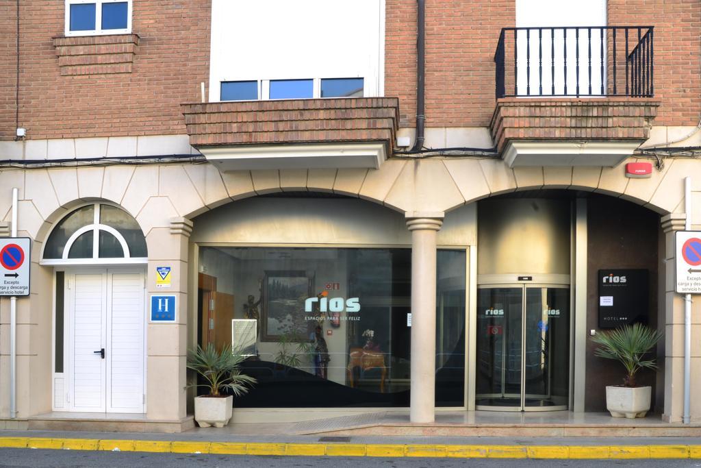 Hotel Rios Сан Адриан Экстерьер фото